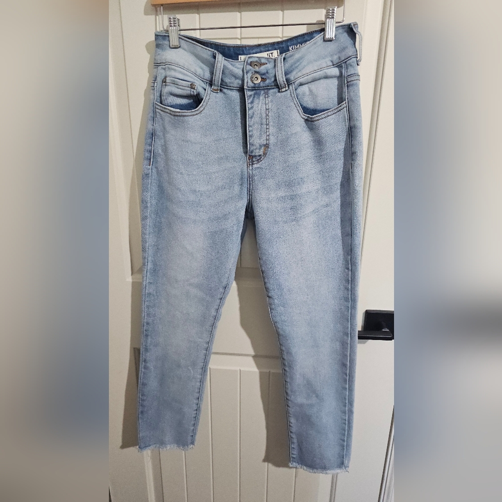 !it jeans Light Wash Ankle Jeans Size 10